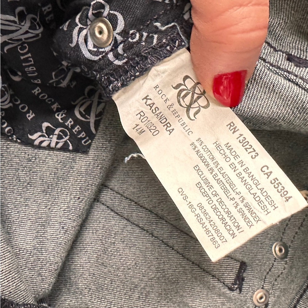 Rock & Republic Indigo Wide Leg Jeans - Picture 4 of 5